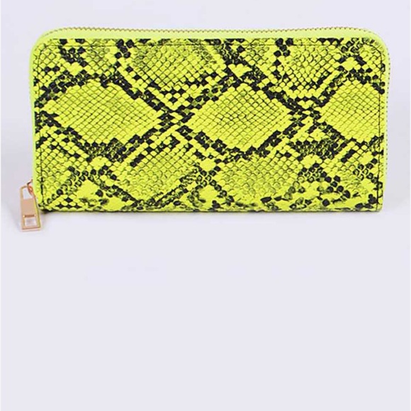 Neon Orange color, Accordion style wallet w/a zipper closure; Python print NWT - Picture 7 of 9